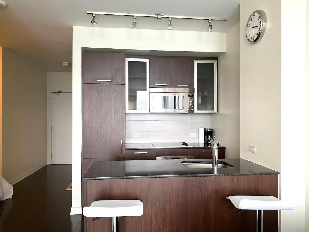 Cozy 2 Bedroom Free Parking Downtown Toronto 1Min Scotiabank Arena Tff Cn Tower Rogers Centre Union Station