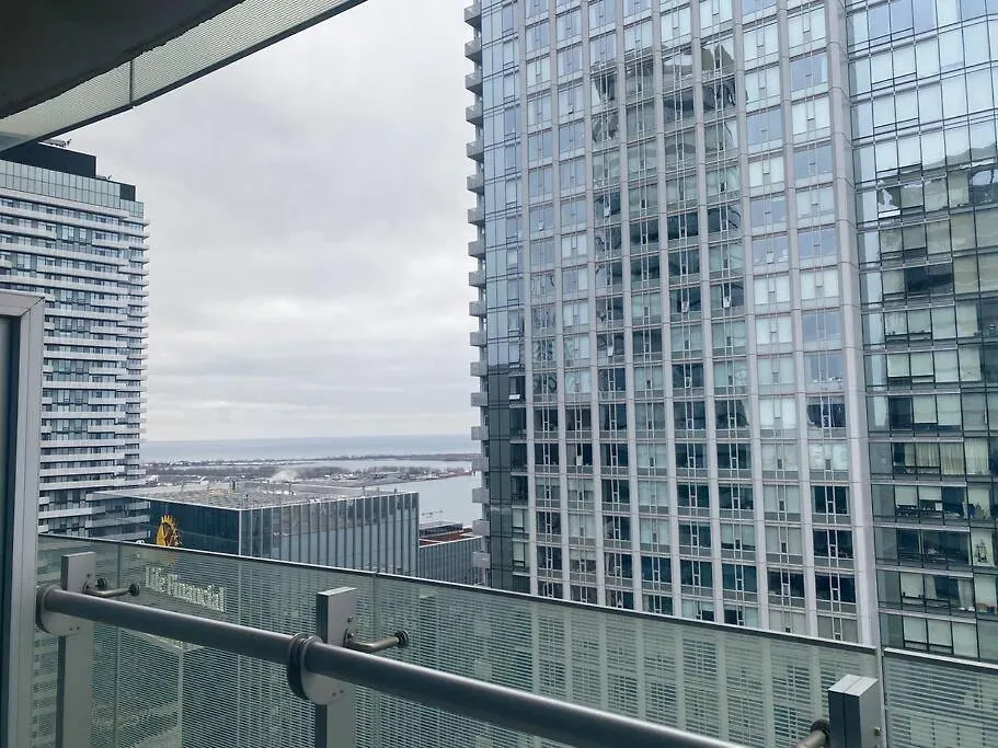 Cozy 2 Bedroom Free Parking Downtown Toronto 1Min Scotiabank Arena Tff Cn Tower Rogers Centre Union Station