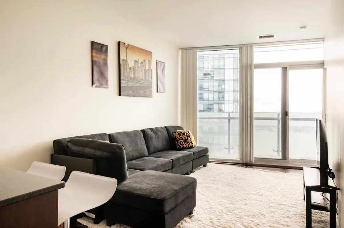 Cozy 2 Bedroom Free Parking Downtown Toronto 1Min Scotiabank Arena Tff Cn Tower Rogers Centre Union Station 0*,  Canada